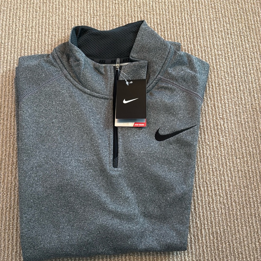 NIKE 3/4 Zip. Men’s Size Small New Dark Grey.